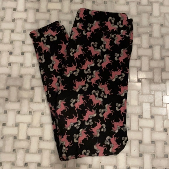 Pink unicorn LuLaRoe leggings